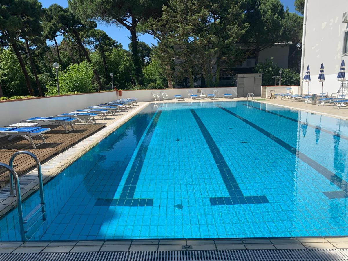 G&D Hotel Deanna Pool&Brunch Milano Marittima Bagian luar foto