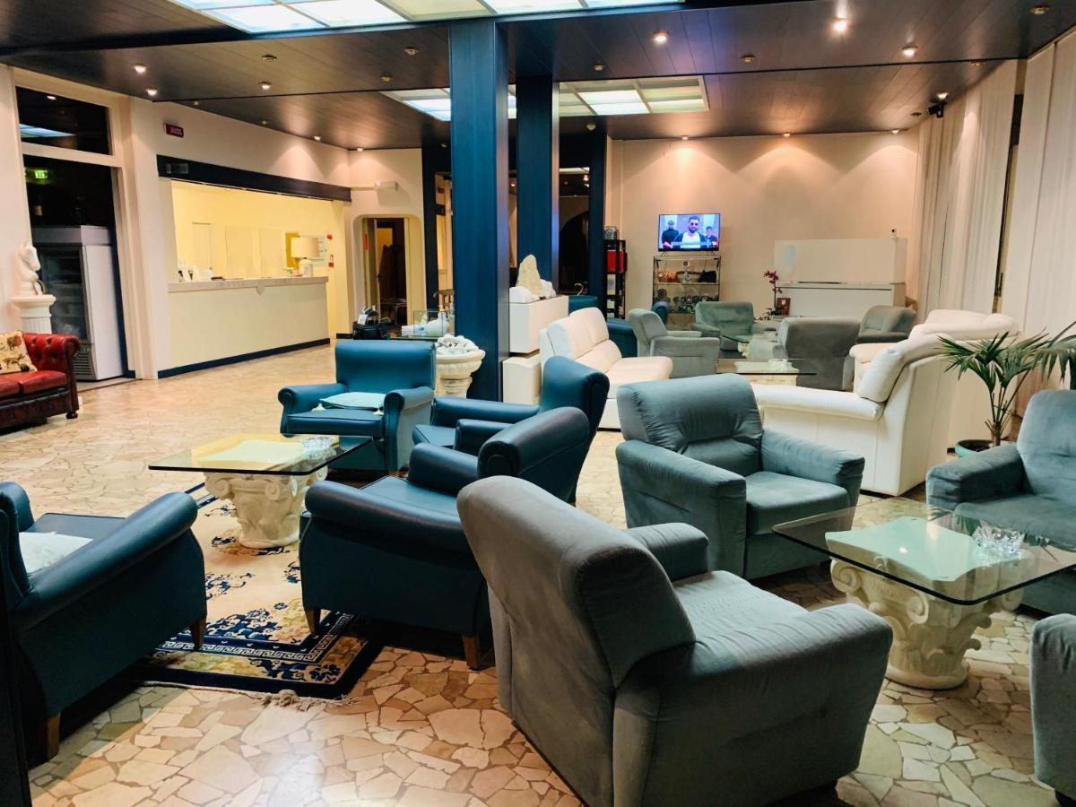 G&D Hotel Deanna Pool&Brunch Milano Marittima Bagian luar foto