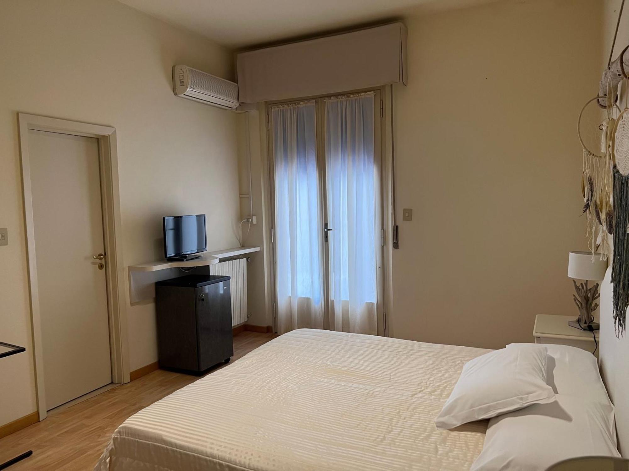 G&D Hotel Deanna Pool&Brunch Milano Marittima Ruang foto