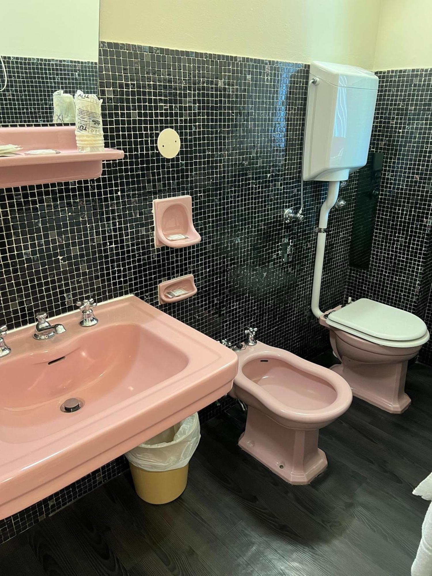 G&D Hotel Deanna Pool&Brunch Milano Marittima Ruang foto