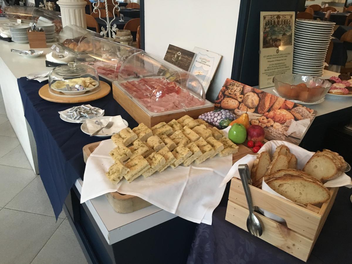G&D Hotel Deanna Pool&Brunch Milano Marittima Bagian luar foto